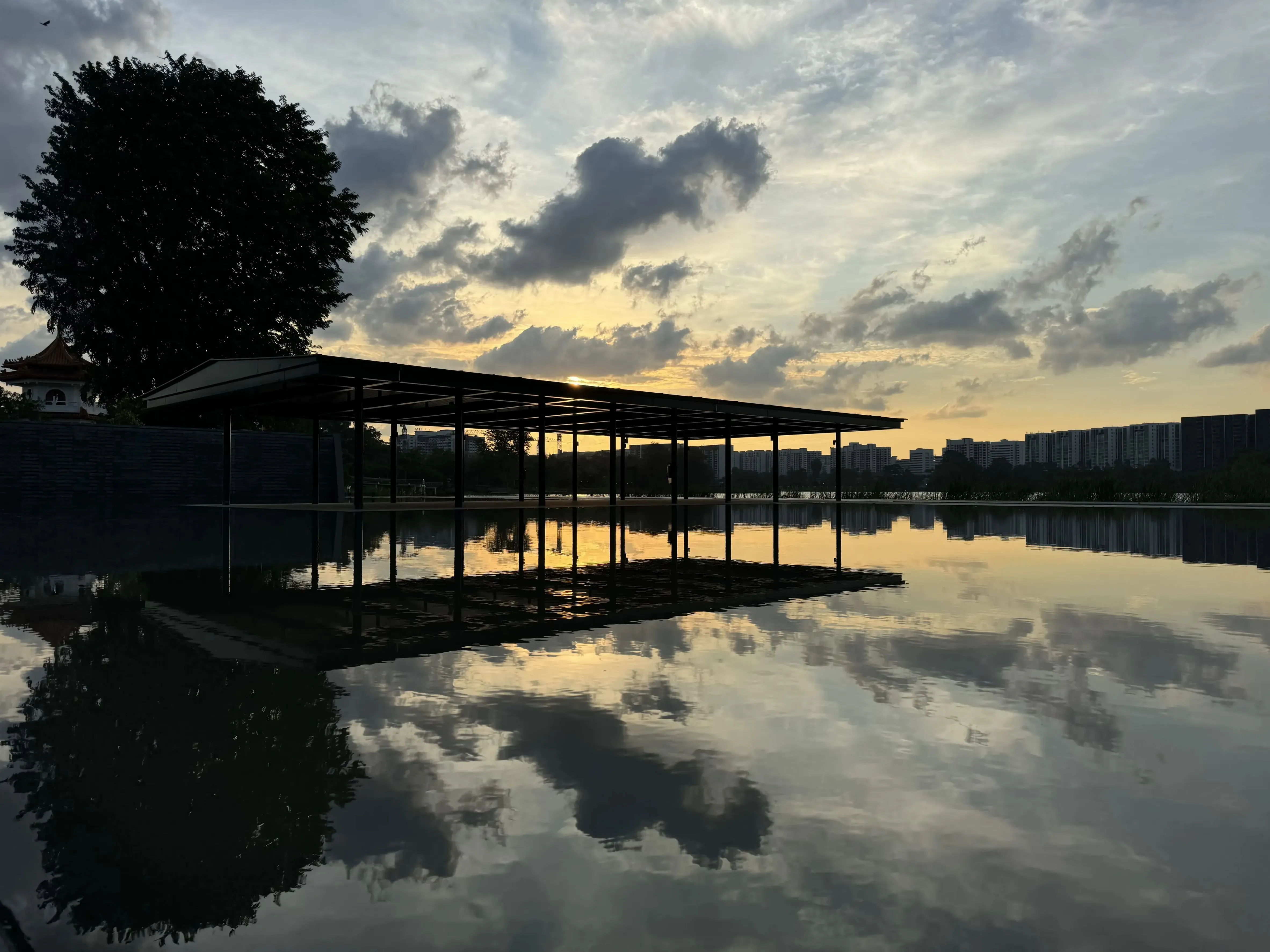 Water Wall Court